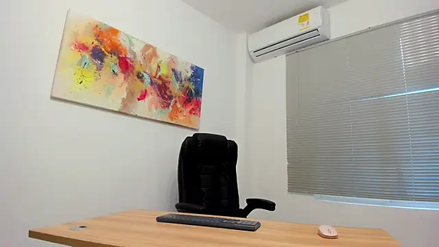 bunny maxi online show from 02-13-25, 01:48