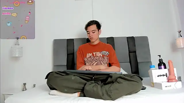 bunny maxi online show from 03-19-25, 12:34