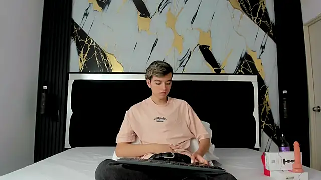 bunny maxi online show from 03-22-25, 12:35