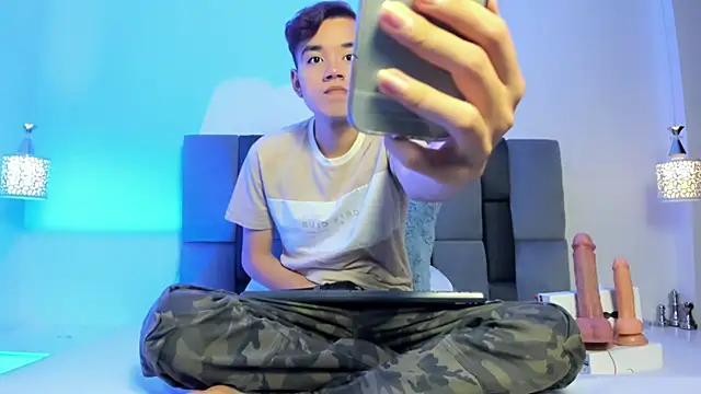 bunny maxi online show from 10-15-25, 12:27