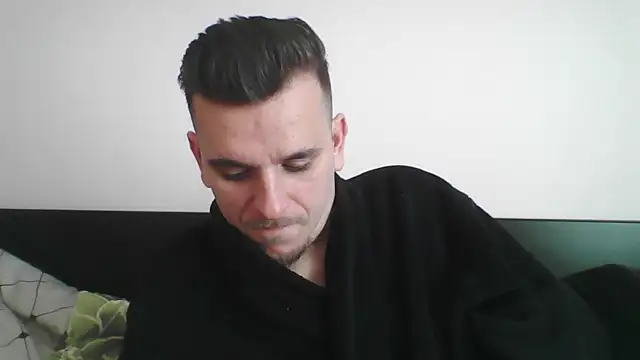 Huge cock22cm online show from 03-21-25, 08:17