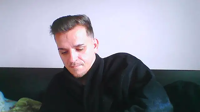 Huge cock22cm online show from 11-12-25, 11:21