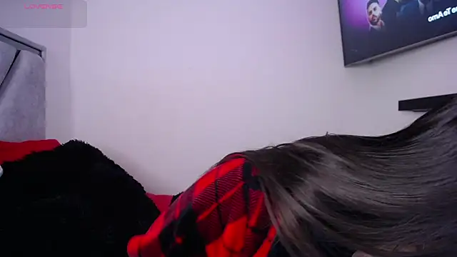 Snapshot of megan_bluee23 chatting on 10-07-25, 04:26 megan bluee23 online show from 10-07-25, 04:26