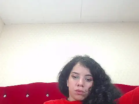 EmmaCowperr online show from 02-04-25, 08:38