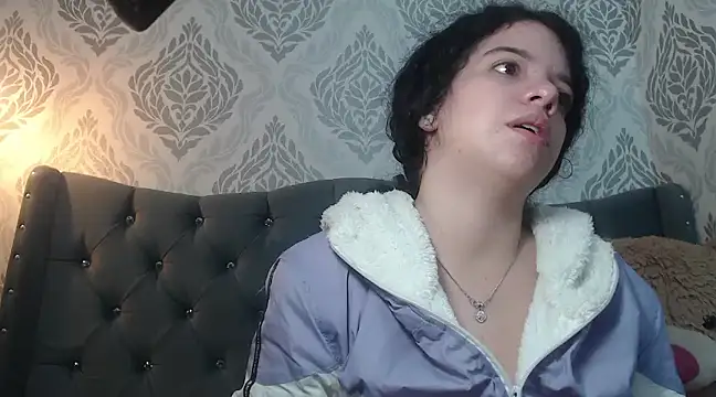 EmmaCowperr online show from 03-07-25, 02:34