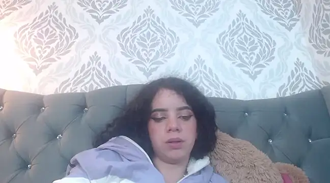 EmmaCowperr online show from 03-19-25, 06:55