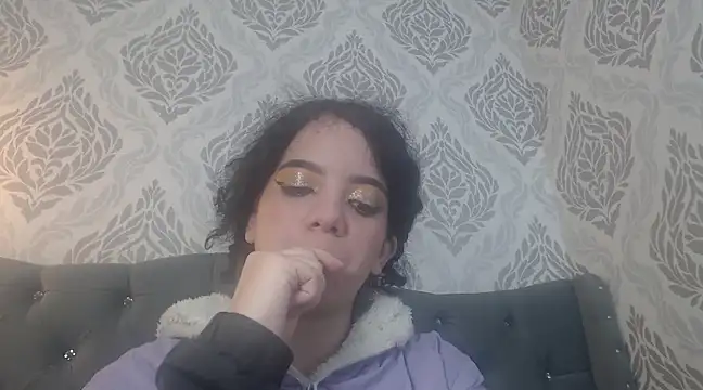 EmmaCowperr online show from 03-21-25, 05:56