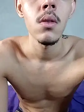 MicaelRian69 online show from 03-02-25, 09:32