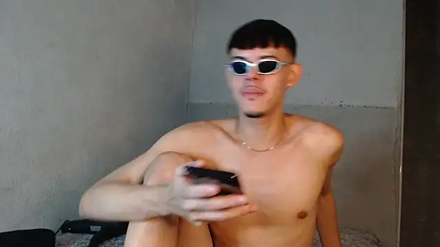 MicaelRian69 online show from 10-26-25, 02:39