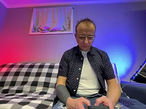 mouser21212 online show from 01-13-25, 09:31