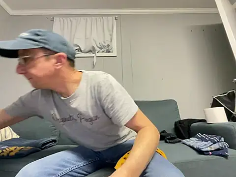 mouser21212 online show from 02-27-25, 07:37