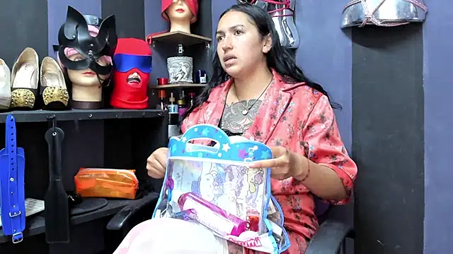 LucyStrike  online show from 01-25-25, 02:58