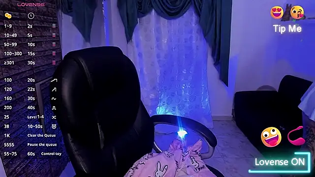 Snapshot of KetziaDoll chatting on 09-30-25, 12:48 KetziaDoll online show from 09-30-25, 12:48