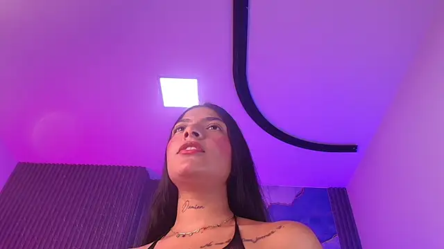 hot dione online show from 04-11-26, 07:18