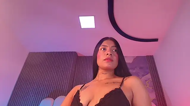 hot dione online show from 04-21-26, 07:17