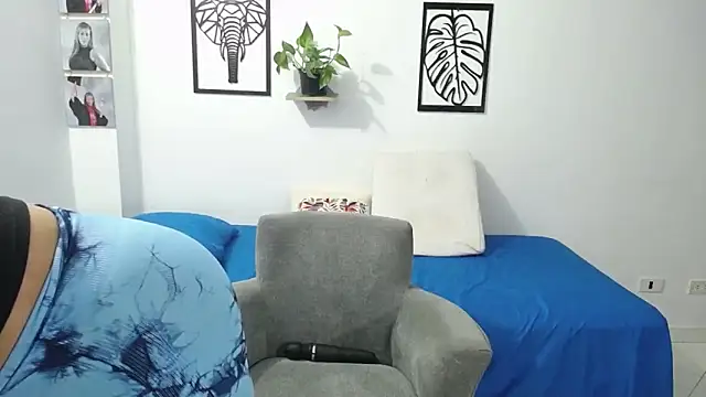 renata salinas 1 online show from 03-22-25, 03:41