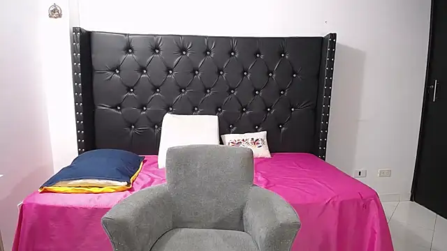 renata salinas 1 online show from 03-04-26, 09:32