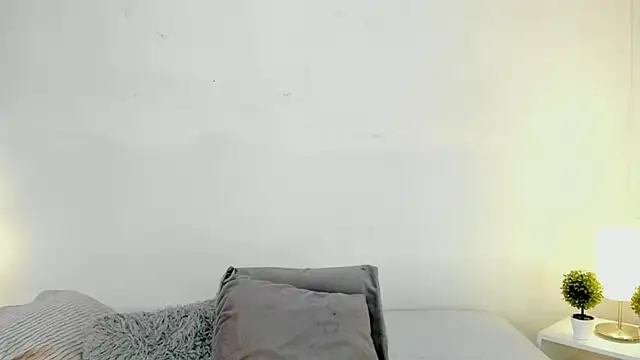 Snapshot of isa_molly chatting on 01-15-25, 12:09 isa molly online show from 01-15-25, 12:09