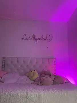 alee lenoxx online show from 03-19-25, 05:08