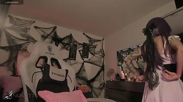 satanbabee online show from 10-12-25, 10:53