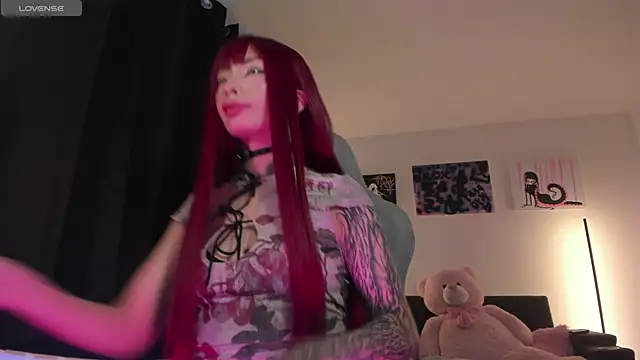 Snapshot of satanbabee chatting on 04-30-26, 10:58 satanbabee online show from 04-30-26, 10:58