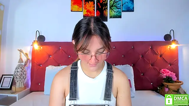 Snapshot of Ruth_harvey_ chatting on 10-14-25, 01:23 Ruth harvey online show from 10-14-25, 01:23