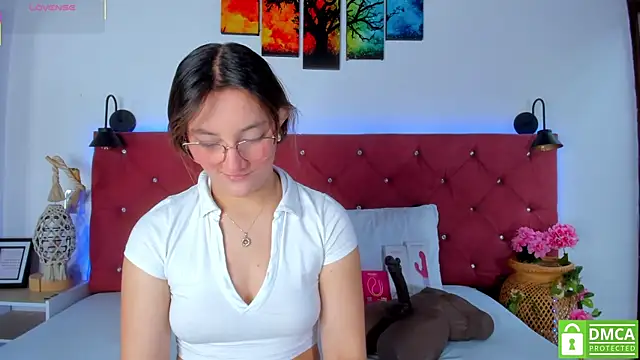 Snapshot of Ruth_harvey_ chatting on 10-17-25, 01:46 Ruth harvey online show from 10-17-25, 01:46