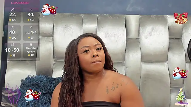 Snapshot of CamilaBenitez chatting on 01-12-25, 01:32 CamilaBenitez online show from 01-12-25, 01:32