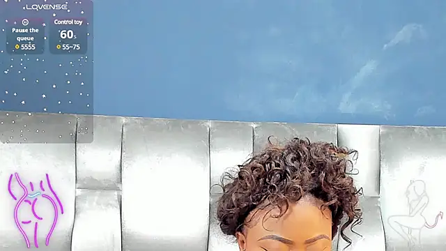 Snapshot of CamilaBenitez chatting on 02-28-25, 10:28 CamilaBenitez online show from 02-28-25, 10:28