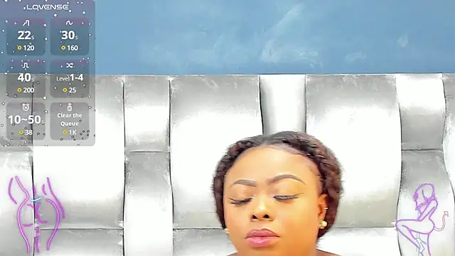 Snapshot of CamilaBenitez chatting on 03-03-25, 11:46 CamilaBenitez online show from 03-03-25, 11:46