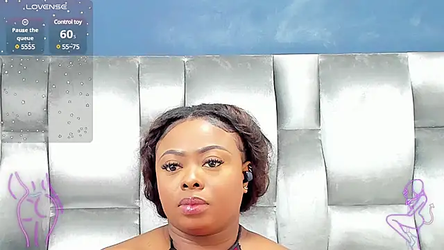 Snapshot of CamilaBenitez chatting on 03-22-25, 08:48 CamilaBenitez online show from 03-22-25, 08:48