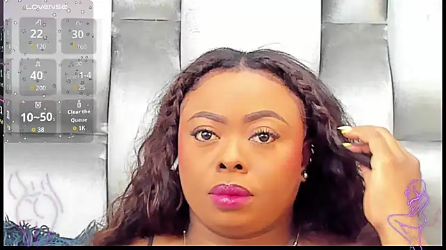 Snapshot of CamilaBenitez chatting on 10-03-25, 01:35 CamilaBenitez online show from 10-03-25, 01:35