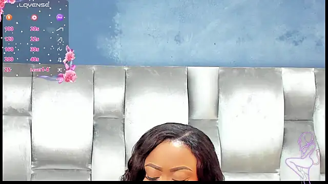 Snapshot of CamilaBenitez chatting on 10-21-25, 01:56 CamilaBenitez online show from 10-21-25, 01:56