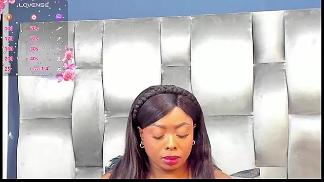 CamilaBenitez online show from 06-15-26, 11:18