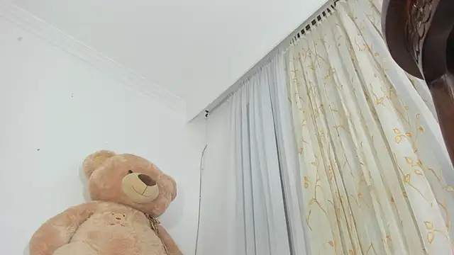 Alex Keit online show from 10-27-25, 03:38