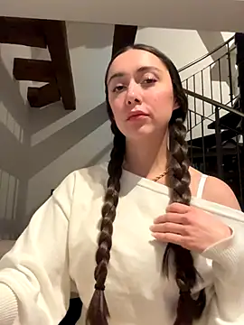 Snapshot of emiliasommer chatting on 11-25-25, 07:47 emiliasommer online show from 11-25-25, 07:47