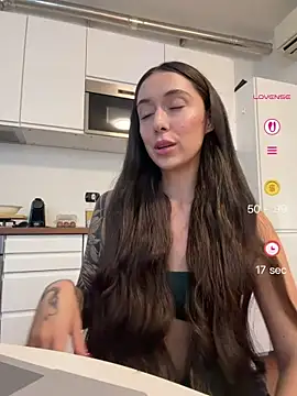 emiliasommer online show from 06-01-26, 05:03
