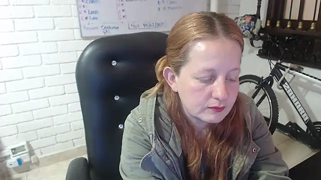 ViioletaMora online show from 02-14-25, 09:53