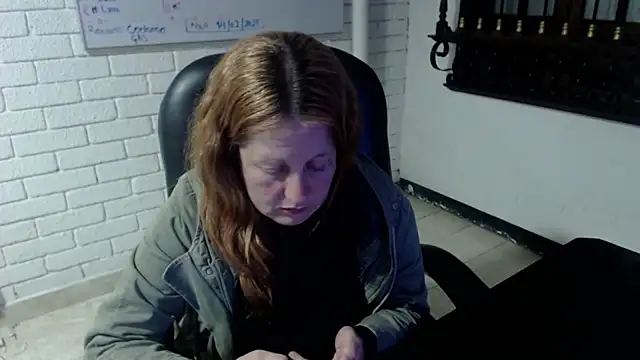 ViioletaMora online show from 02-19-25, 09:17