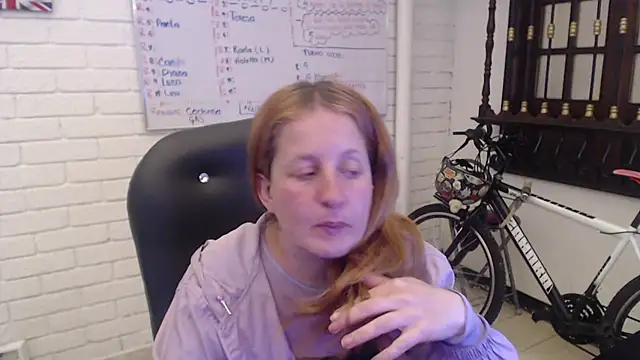 ViioletaMora online show from 02-20-25, 10:04