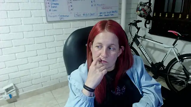 ViioletaMora online show from 03-04-25, 01:45