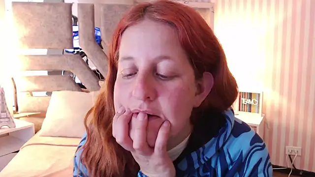 ViioletaMora online show from 03-17-25, 02:19