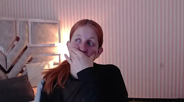 ViioletaMora online show from 03-22-25, 02:05