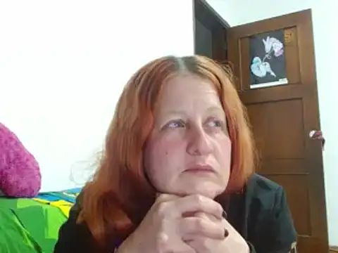 ViioletaMora online show from 10-20-25, 02:23