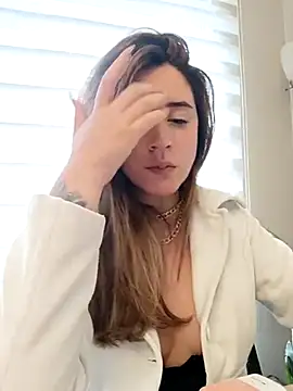 maliciaworld online show from 03-11-25, 08:20