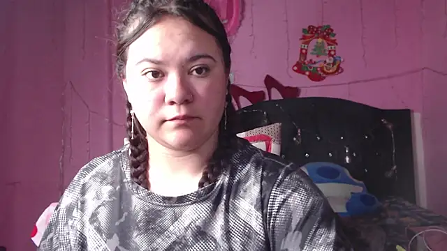 NikkiRous  online show from 02-17-25, 12:48