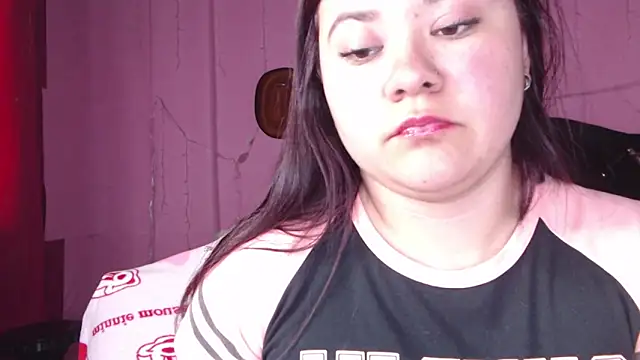 NikkiRous  online show from 03-11-25, 07:36