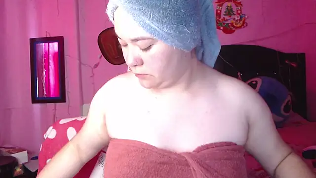 NikkiRous  online show from 11-23-25, 01:44