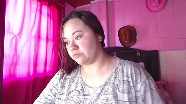 Snapshot of NikkiRous_ chatting on 02-10-26, 01:15 NikkiRous online show from 02-10-26, 01:15