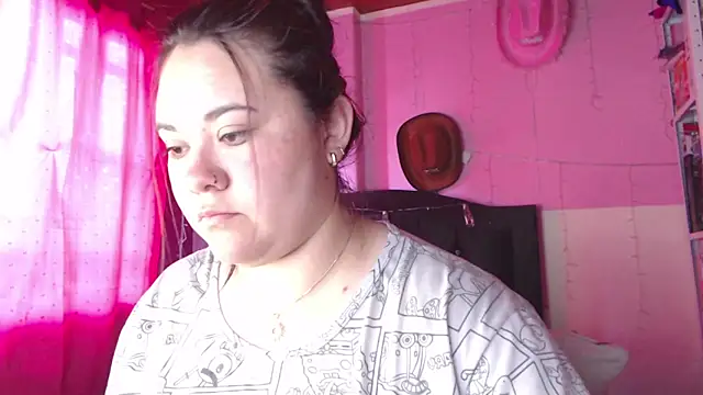 Snapshot of NikkiRous_ chatting on 02-17-26, 01:18 NikkiRous online show from 02-17-26, 01:18